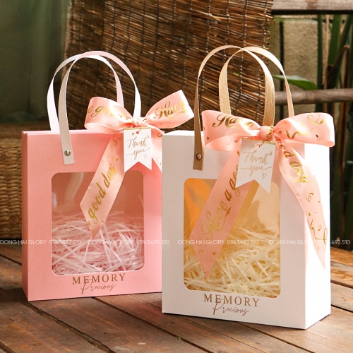 Túi Đựng Quà Giấy Cao Cấp Có Ô Cửa Trong Suốt