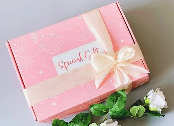 Quà tặng ý nghĩa dành cho khách hàng và đối tác nhân ngày 20/10